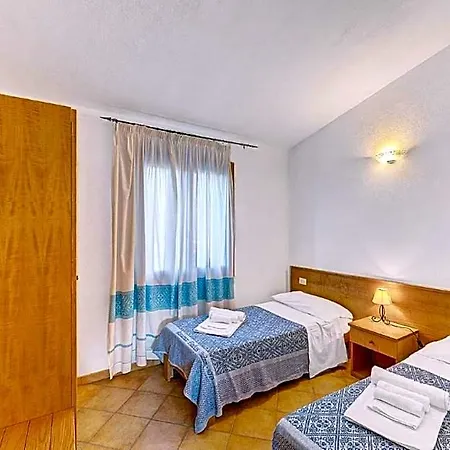 The Fantastic Residenza Badus 2-bedroom Sleeps 6child With Sea View 3* Badesi