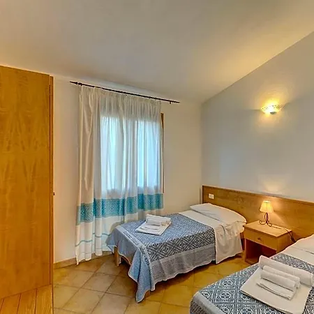 The Fantastic Residenza Badus 2-bedroom Sleeps 6child With Sea View Badesi
